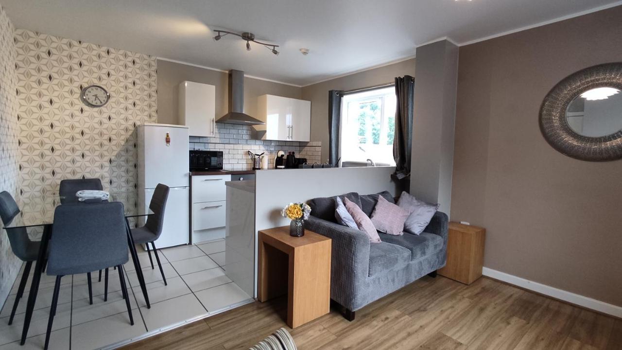Apartmán Modern 1-Bed Flat In Wigan Exteriér fotografie
